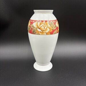 Rosenthal Classic Porcelain Renaissance Ambra Germany Vase White Floral Rose